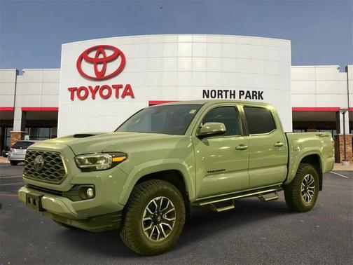2022 Toyota Tacoma TRD Sport