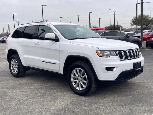 2021 Jeep Grand Cherokee Laredo