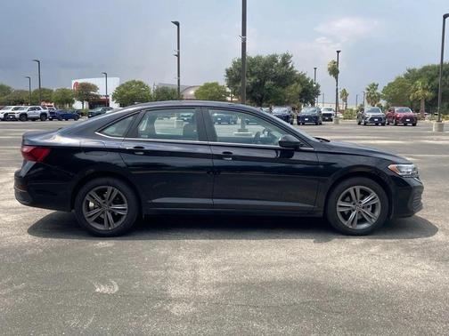 2024 Volkswagen Jetta 1.5T SE