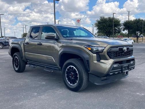 2025 Toyota Tacoma TRD Off Road