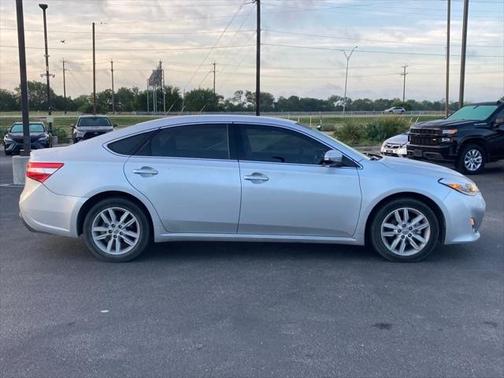 2014 Toyota Avalon XLE