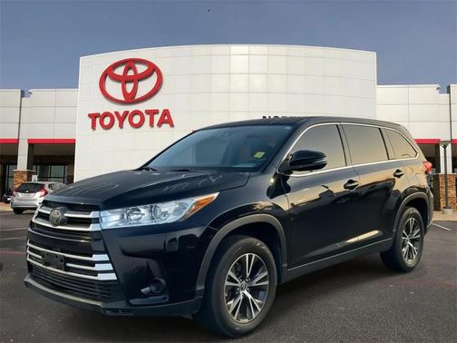 2019 Toyota Highlander LE I4