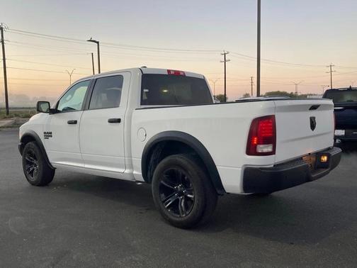 2024 RAM 1500 Classic Warlock Crew Cab 4x2 5'7' Box