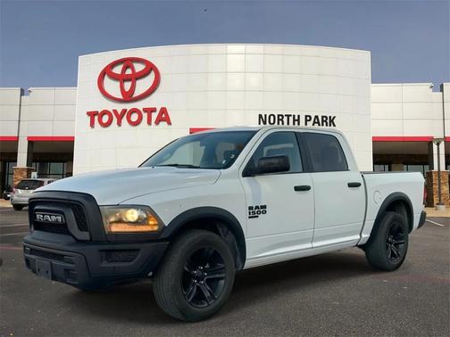 2024 RAM 1500 Classic Warlock Crew Cab 4x2 5'7' Box