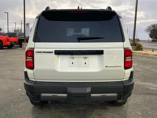 2025 Toyota Land Cruiser Base