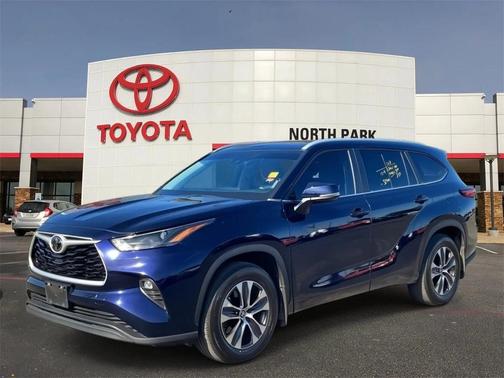 2023 Toyota Highlander XLE