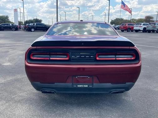 2018 Dodge Challenger SXT