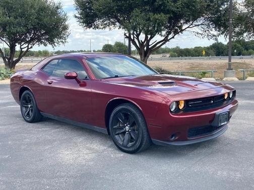 2018 Dodge Challenger SXT