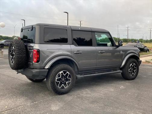 2023 Ford Bronco Outer Banks