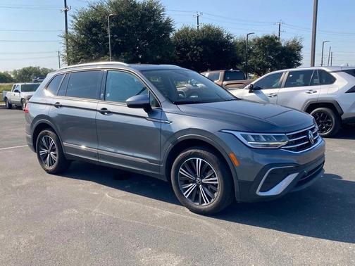 2024 Volkswagen Tiguan 2.0T Wolfsburg Edition
