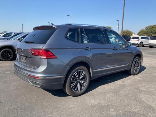 2024 Volkswagen Tiguan 2.0T Wolfsburg Edition