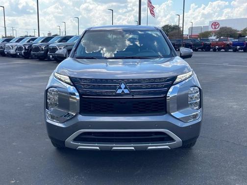 2024 Mitsubishi Outlander SE Black Edition