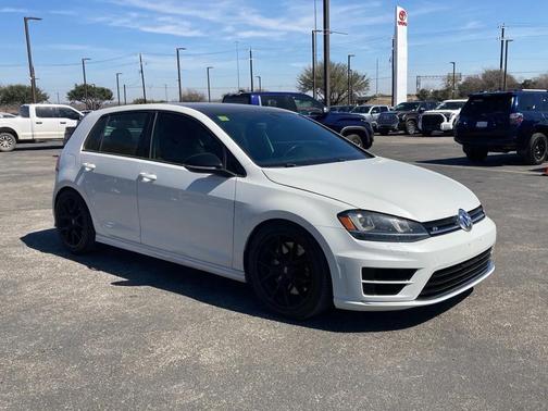 2016 Volkswagen Golf R 4-Door w/DCC & Navigation