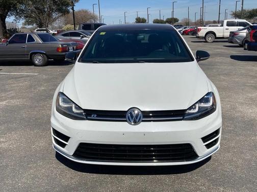 2016 Volkswagen Golf R 4-Door w/DCC & Navigation