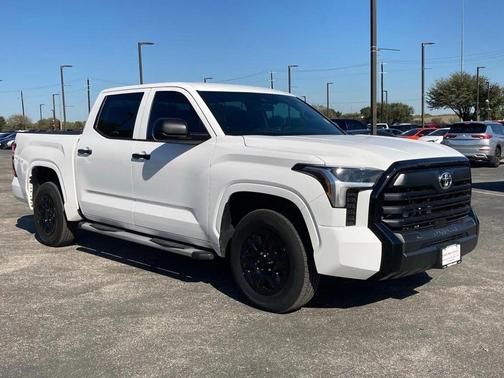 2025 Toyota Tundra SR