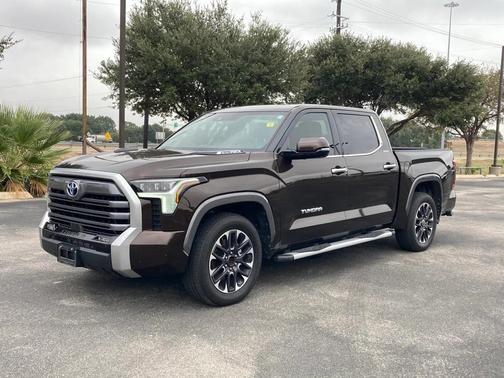 2023 Toyota Tundra Hybrid Limited