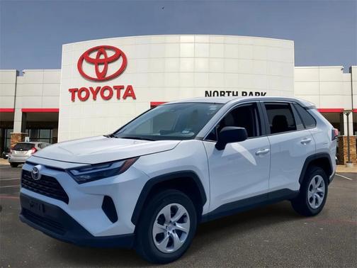 2025 Toyota RAV4 LE
