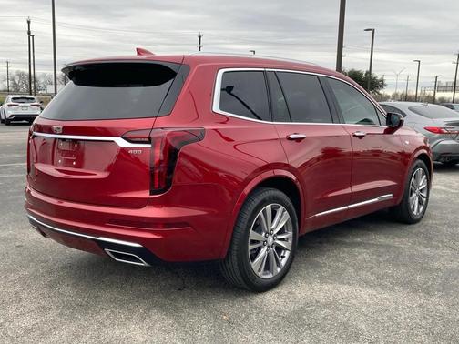 2024 Cadillac XT6 Premium Luxury FWD