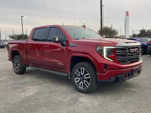 2022 GMC Sierra 1500 AT4
