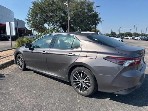 2023 Toyota Camry XLE