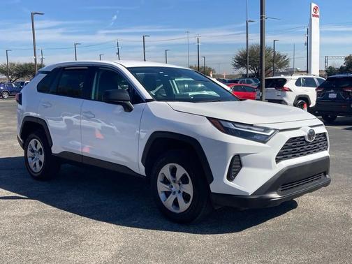2024 Toyota RAV4 LE