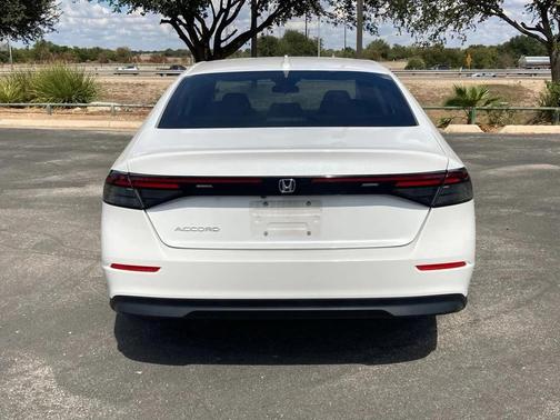 2023 Honda Accord LX 1.5T