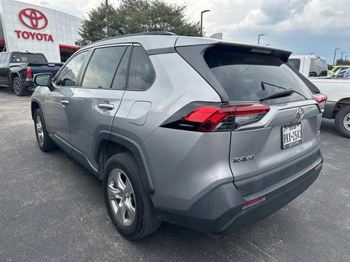 2019 Toyota RAV4 XLE