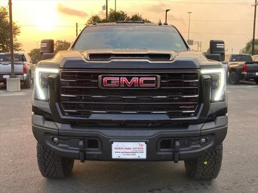 2025 GMC Sierra 2500 AT4