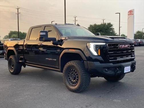 2025 GMC Sierra 2500 AT4