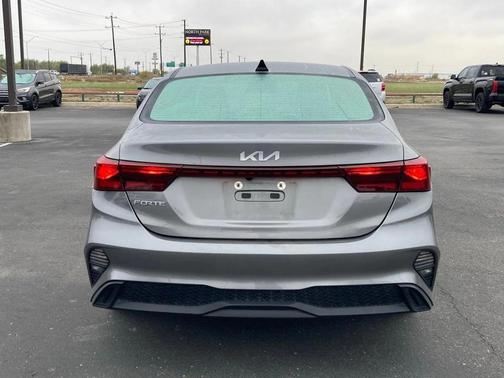 2022 Kia Forte LXS