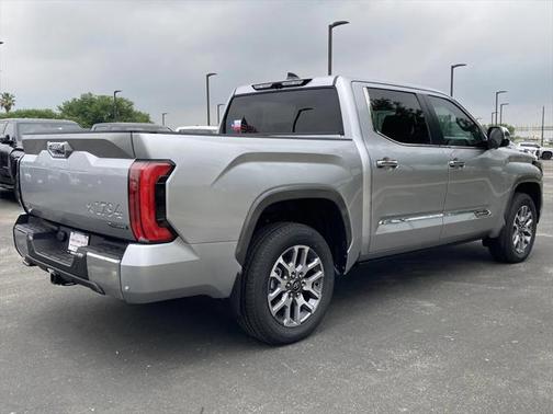 2025 Toyota Tundra Hybrid 1794 Edition
