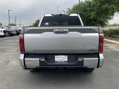 2025 Toyota Tundra Hybrid 1794 Edition