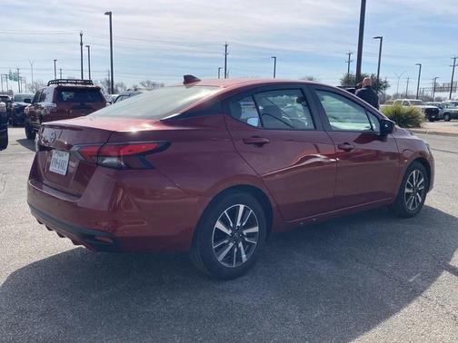 2025 Nissan Versa 1.6 SV