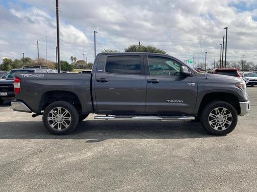 2019 Toyota Tundra SR5