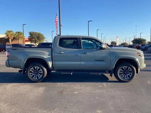 2023 Toyota Tacoma TRD Sport
