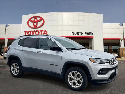2024 Jeep Compass Latitude
