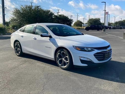 2021 Chevrolet Malibu FWD LT