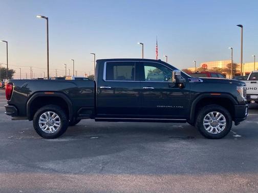 2023 GMC Sierra 2500 Denali