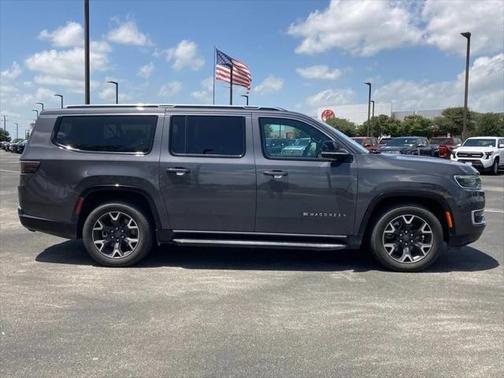 2023 Jeep Wagoneer L Series III 4x4