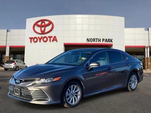 2024 Toyota Camry LE