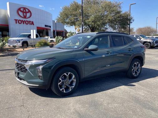 2025 Chevrolet Trax LT