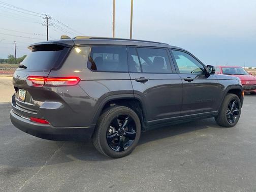 2023 Jeep Grand Cherokee L Altitude