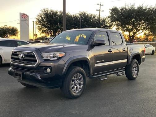 2017 Toyota Tacoma SR5