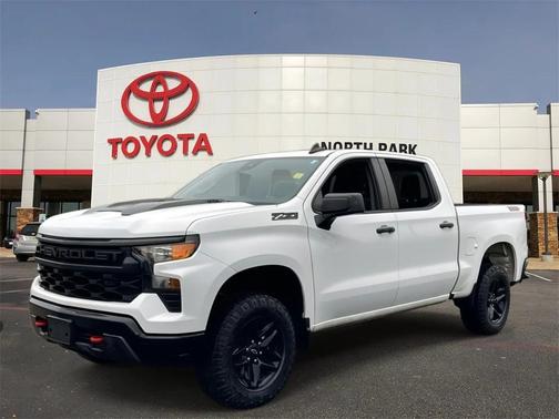 2023 Chevrolet Silverado 1500 Custom Trail Boss