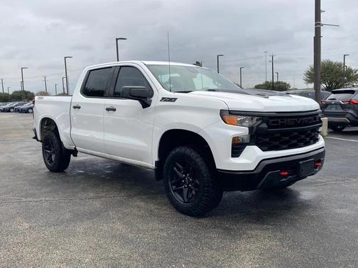 2023 Chevrolet Silverado 1500 Custom Trail Boss