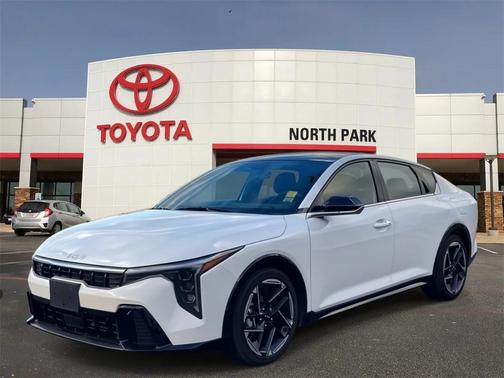 2025 Kia K4 GT-Line
