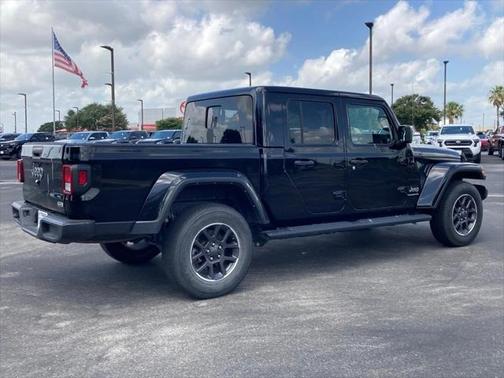 2023 Jeep Gladiator Overland