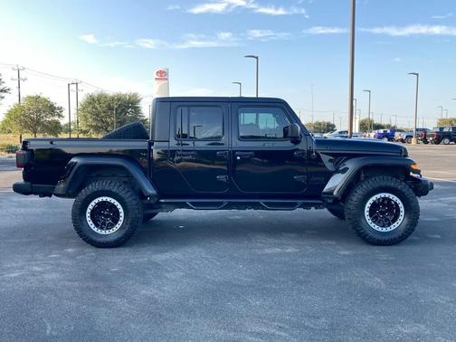 2021 Jeep Gladiator Sport S