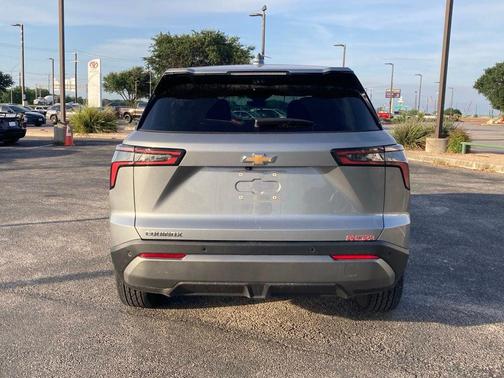 Sterling Gray Metallic 2026 Chevrolet Equinox 1LT