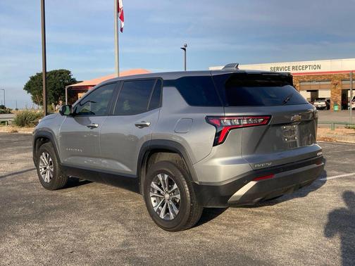 Sterling Gray Metallic 2026 Chevrolet Equinox 1LT